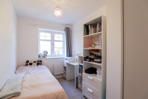 32 Harrier End, St Albans, AL4 0LD