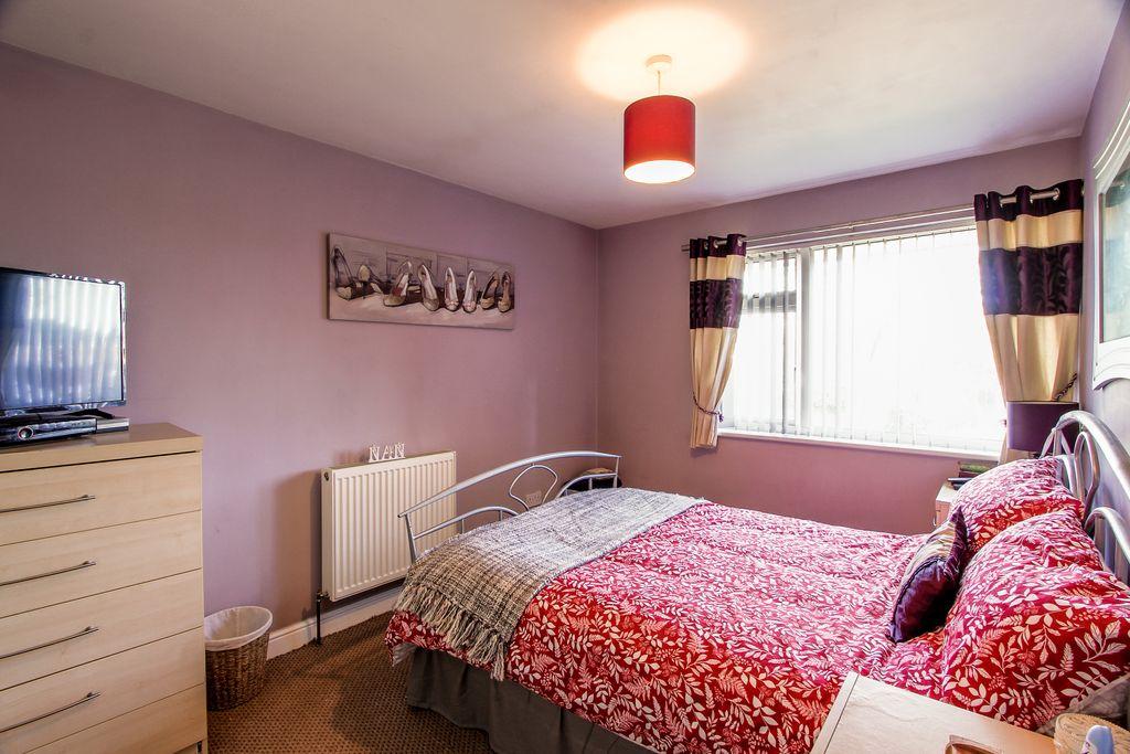 Bedroom 1 (Double)