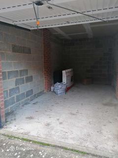Garage to rent, Bow Arrow Lane, Dartford DA2