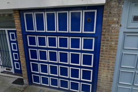 Garage to rent, Charles Lane, London NW8