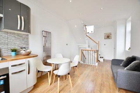 1 bedroom detached house for sale - Barking Road, Plaistow, E13
