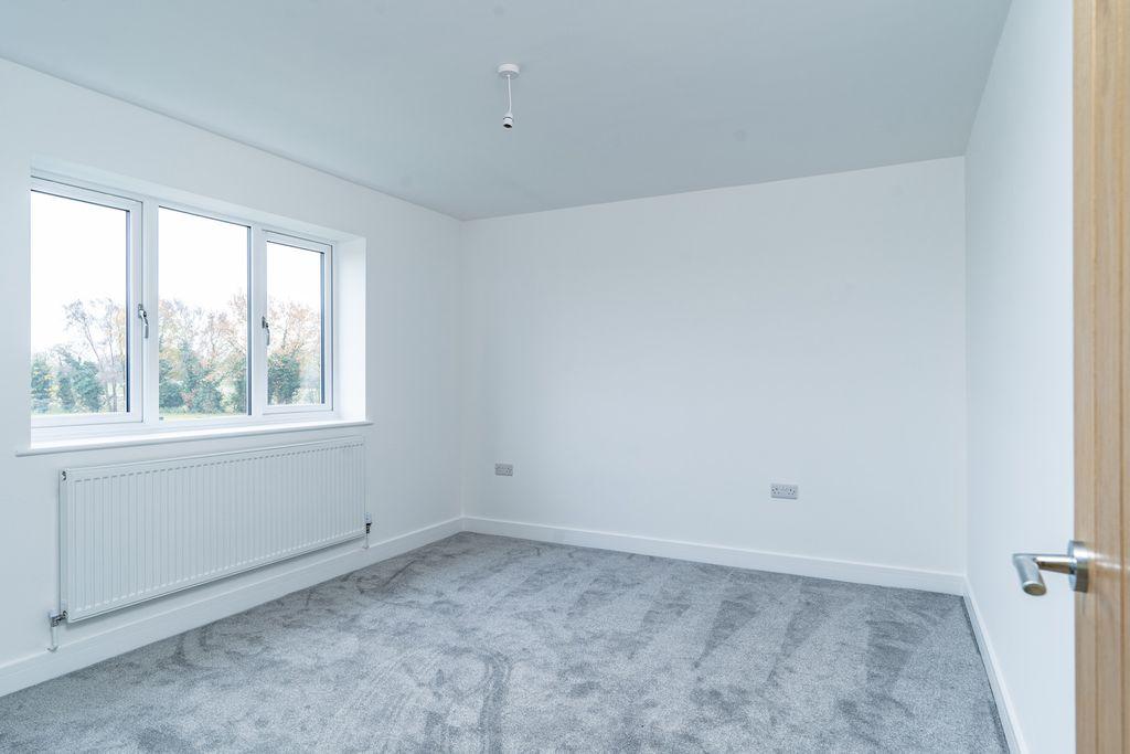 Bedroom 4 (Double)