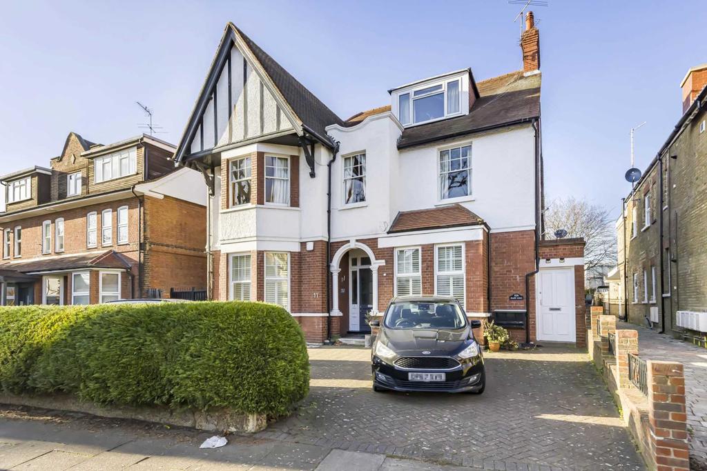 Elm Grove Road, Ealing, W5 2 bed detached house £2,275 pcm (£525 pw)