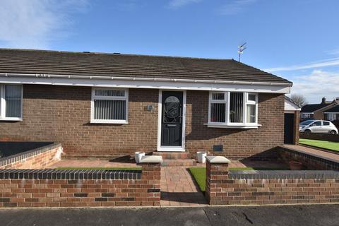 2 bedroom semi-detached bungalow for sale - Kenton Grove, Fulwell
