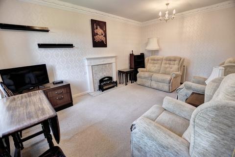 2 bedroom apartment for sale - Malvern Court, Cleadon