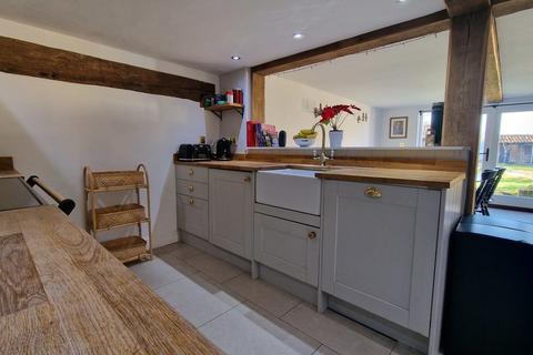 Kenhurst Cargate Common, Tibenham, Norwich, NR16 1QH