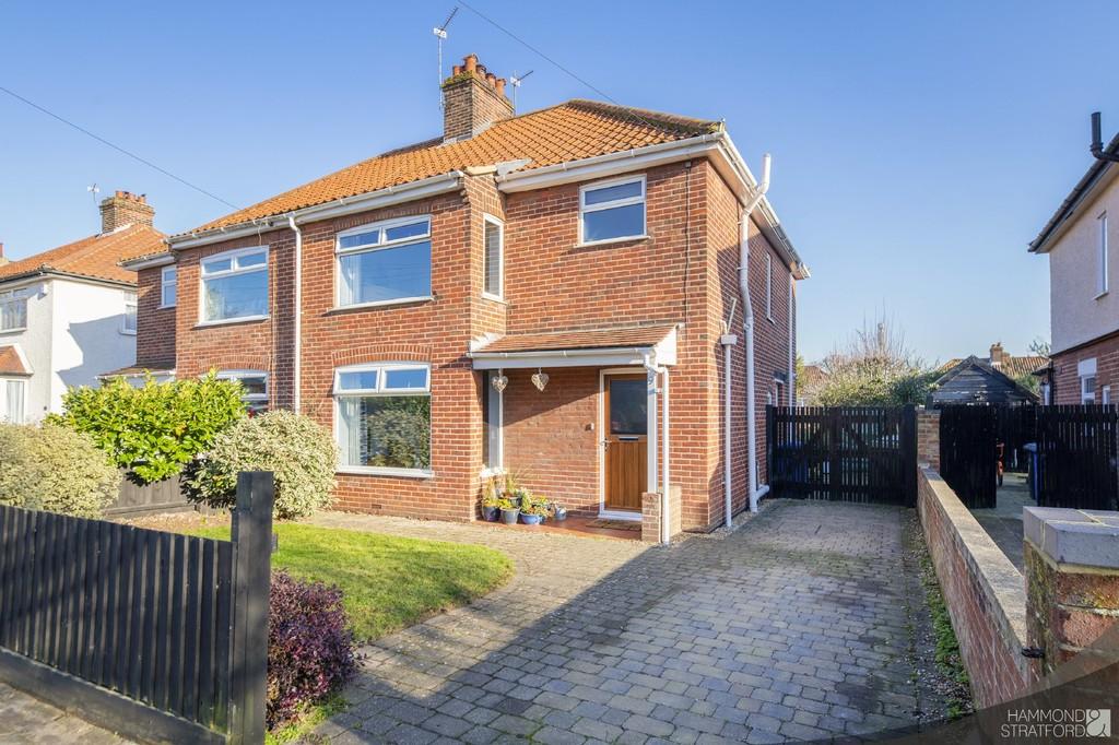 Brian Avenue, Norwich 3 bed semidetached house £425,000