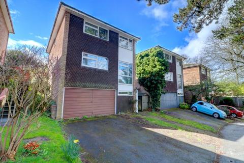 25 Manor Road, Sutton Coldfield, B73 6EE