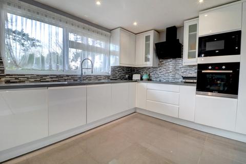 25 Manor Road, Sutton Coldfield, B73 6EE
