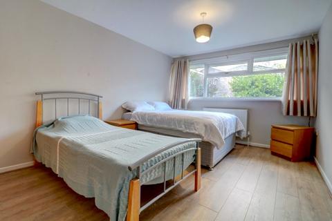25 Manor Road, Sutton Coldfield, B73 6EE