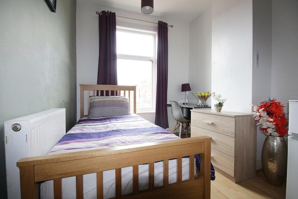 Dixon Street, Lincoln, Lincolnsire, LN5 8AQ 1 bed in a house share £