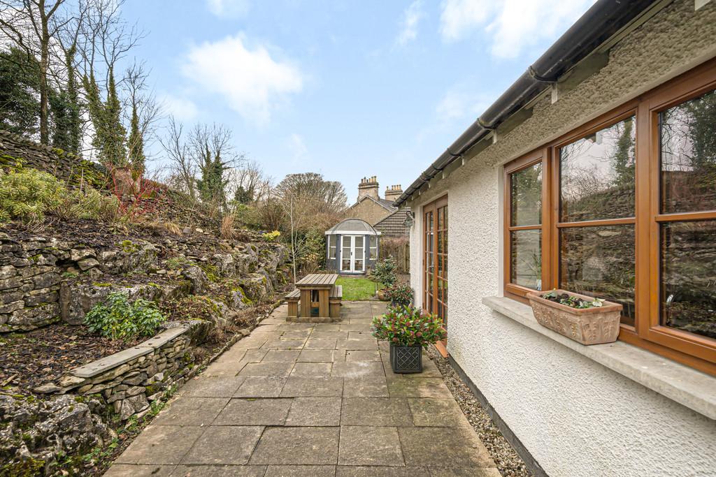 Rear Aspect &amp; Garden