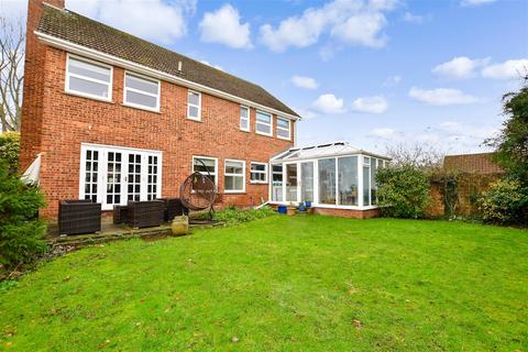 7 Poplar Row, Theydon Bois, Epping, CM16 7NB