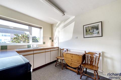 18 Masefield, Royal Wootton Bassett, Swindon, SN4 8JS