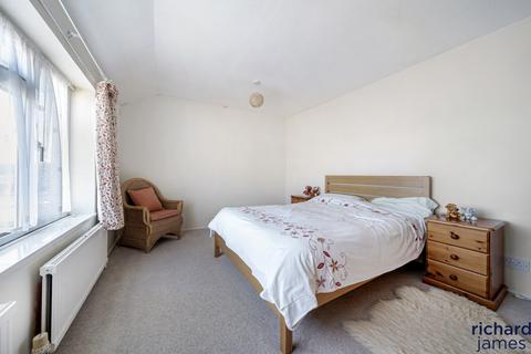 18 Masefield, Royal Wootton Bassett, Swindon, SN4 8JS
