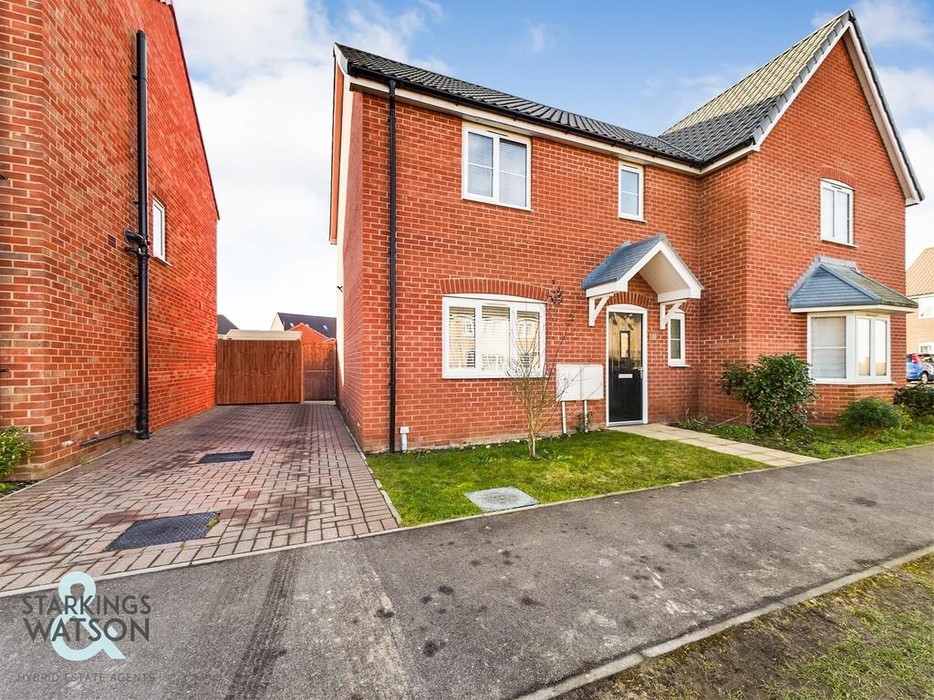 Poppy Street, Wymondham 3 bed semidetached house for sale £280,000