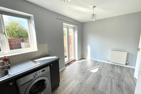 3 bedroom end of terrace house to rent, Timor Road, Westbury