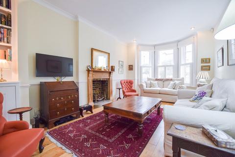 30 Gloucester Road, Richmond, TW9 3BU