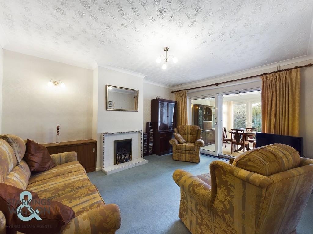 Braydeston Crescent, Brundall, Norwich 2 bed semidetached bungalow for