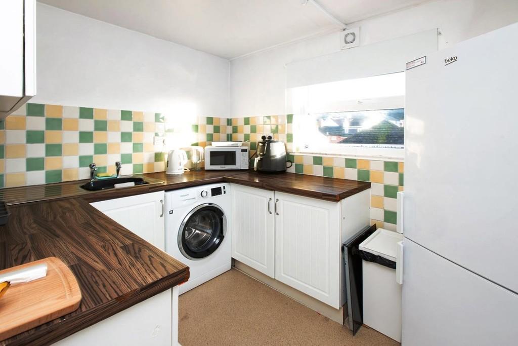 Higher Brimley Road, Teignmouth 1 bed ground floor flat for sale £125,000