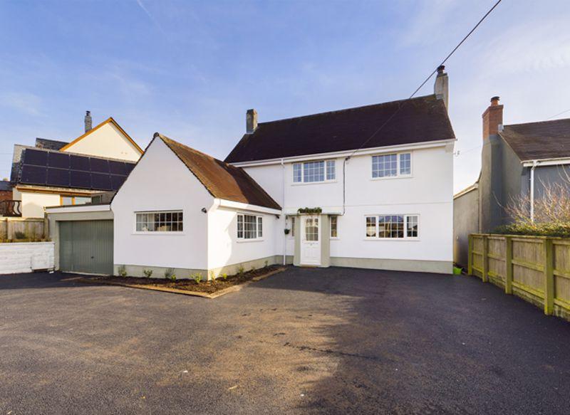 Lon Hir, Carmarthen 3 bed detached house for sale £395,000