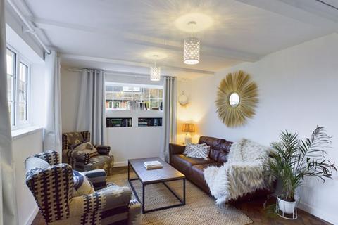 20 Lon Hir, Carmarthen, SA31 1SL