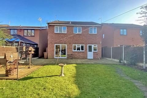 12 Lindrick Close, Walsall, WS3 3UW