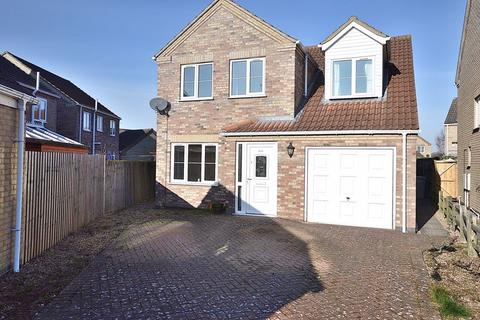 4 bedroom detached house for sale - 7 Harness Drive, Tattershall