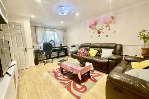 undefined, Stornaway Road, Slough, SL3