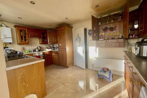 undefined, Stornaway Road, Slough, SL3