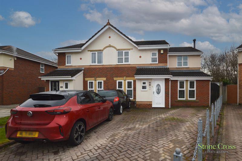 Chandler Way, Lowton, Warrington, WA3 2LR 4 bed semidetached house for