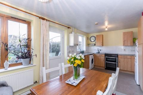 7 Combes Crescent, Leadenhall, Milton Keynes, MK6 5LX