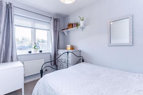 7 Combes Crescent, Leadenhall, Milton Keynes, MK6 5LX