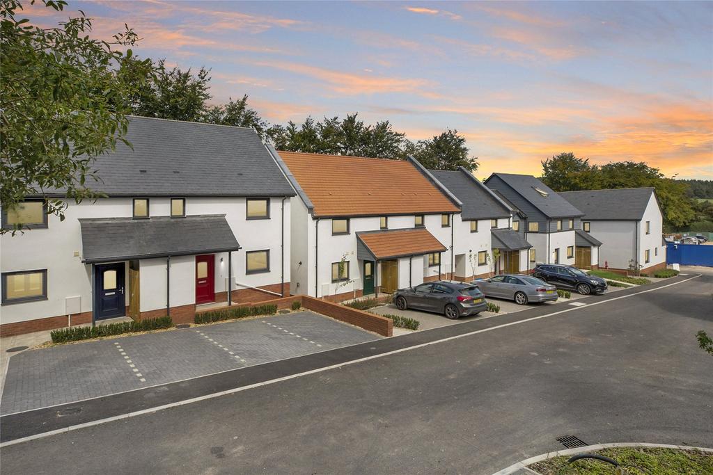 Knowle, Budleigh Salterton, Devon 3 bed end of terrace house £325,000