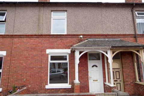 2 bedroom terraced house to rent, Cedar Road, Bishop Auckland