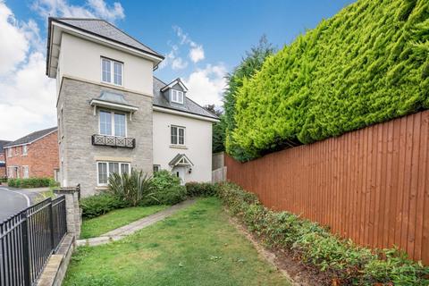24 Canon Walk, Llandough, Penarth, CF64 2NE