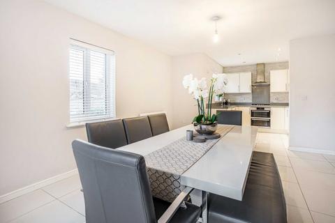 24 Canon Walk, Llandough, Penarth, CF64 2NE