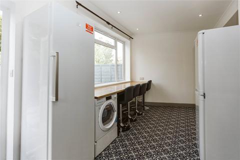 6 bedroom semi-detached house to rent, Hunters Way, Filton, Bristol, BS34