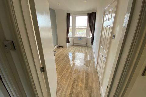 undefined, Flat 2, 181 Henwick Road, Worcester, Worcestershire, WR2 5PD