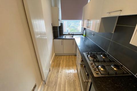 undefined, Flat 2, 181 Henwick Road, Worcester, Worcestershire, WR2 5PD