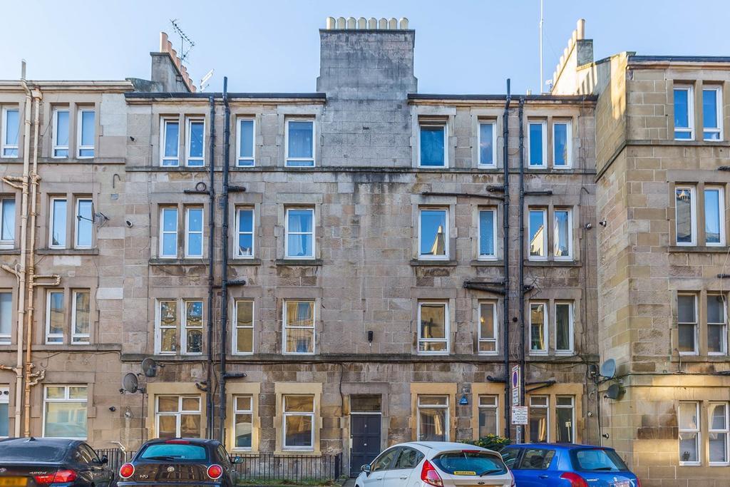 Wardlaw Place, Edinburgh, EH11 1 bed flat £125,000
