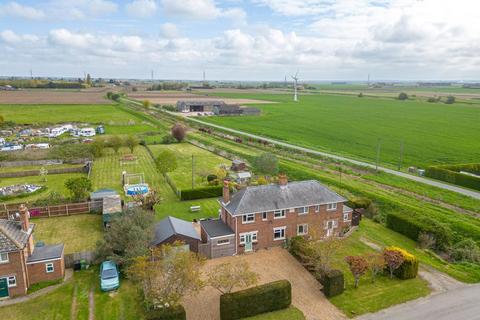 3 bedroom semi-detached house for sale, Glenfield Close, Outwell, Wisbech, Norfolk, PE14 8RU