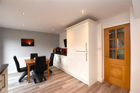 29 Fieldhead Drive, Guiseley, Leeds, LS20 8DX