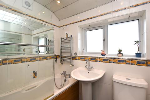 29 Fieldhead Drive, Guiseley, Leeds, LS20 8DX