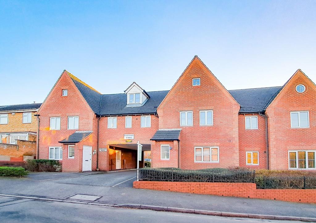 Swallow Croft, Lichfield, WS13 2 bed apartment £175,000