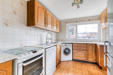 107 Abbotsbury, Bracknell, RG12 8QX