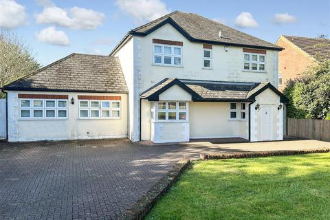 4 bedroom detached house for sale, Hammondstreet Road, Cheshunt, Waltham Cross