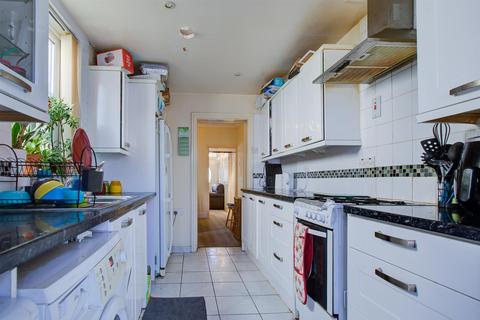 3 bedroom terraced house for sale - Kent Road, Grays