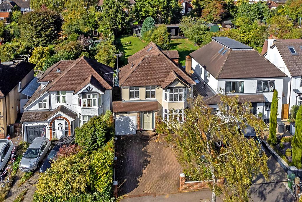 Charmouth Road, St. Albans 4 bed detached house £1,650,000