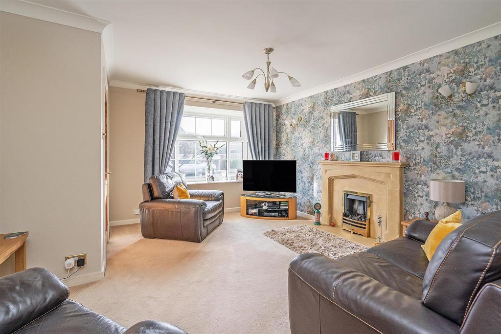 Willowbank Road, Knowle 3 bed detached house £525,000